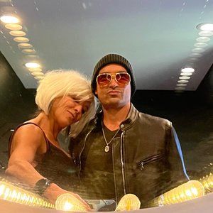 Meet your Poshers, Stef & Dav